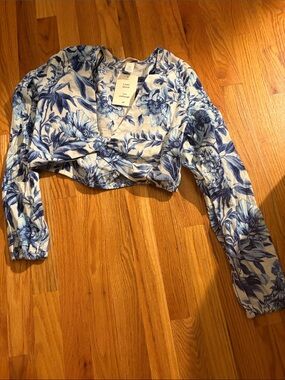 H&M Blue Floral Twist-Front Women’s Crop Top SMALL